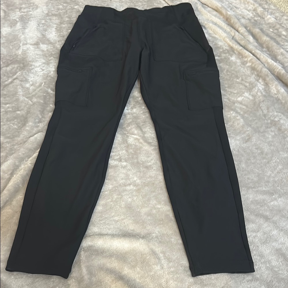 Athleta headlands hybrid high rise cargo legging